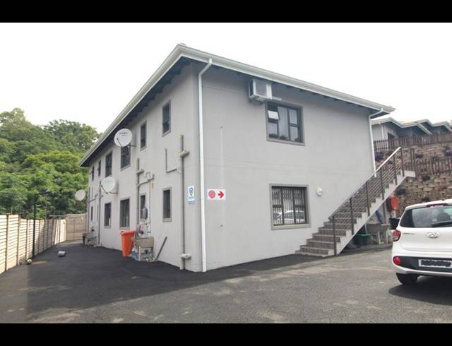 2 BEDROOM APARTMENT FOR SALE IN MALVERN